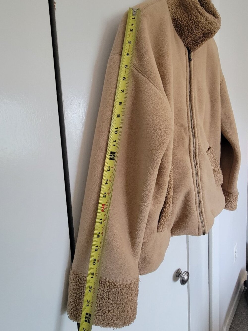 Banana Republic - faux sherpa bomber jacket, size medium, tan/camel - Picture 8 of 8